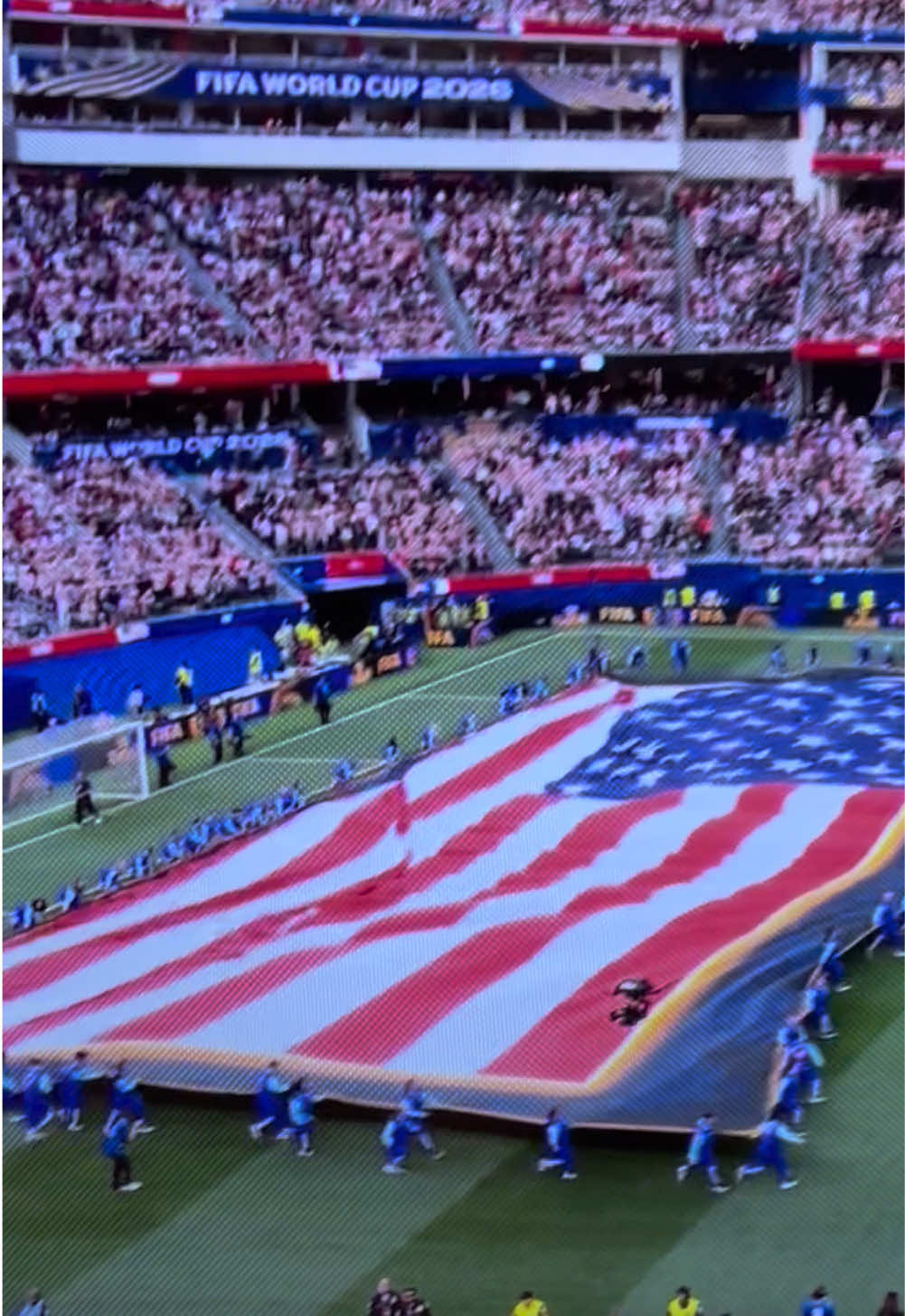 fell in front of the whole world😩 #worldcup #worldcup2026 #usa🇺🇸 #usa 