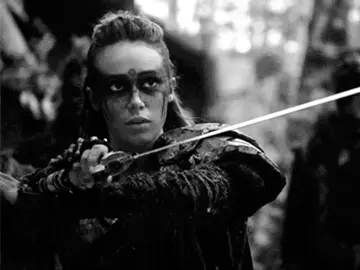 ذُلَّ مَن لا سيفَ لهُ.. #lexakomtrikru #the100 #fyp #viral #alyciadebnamcarey 