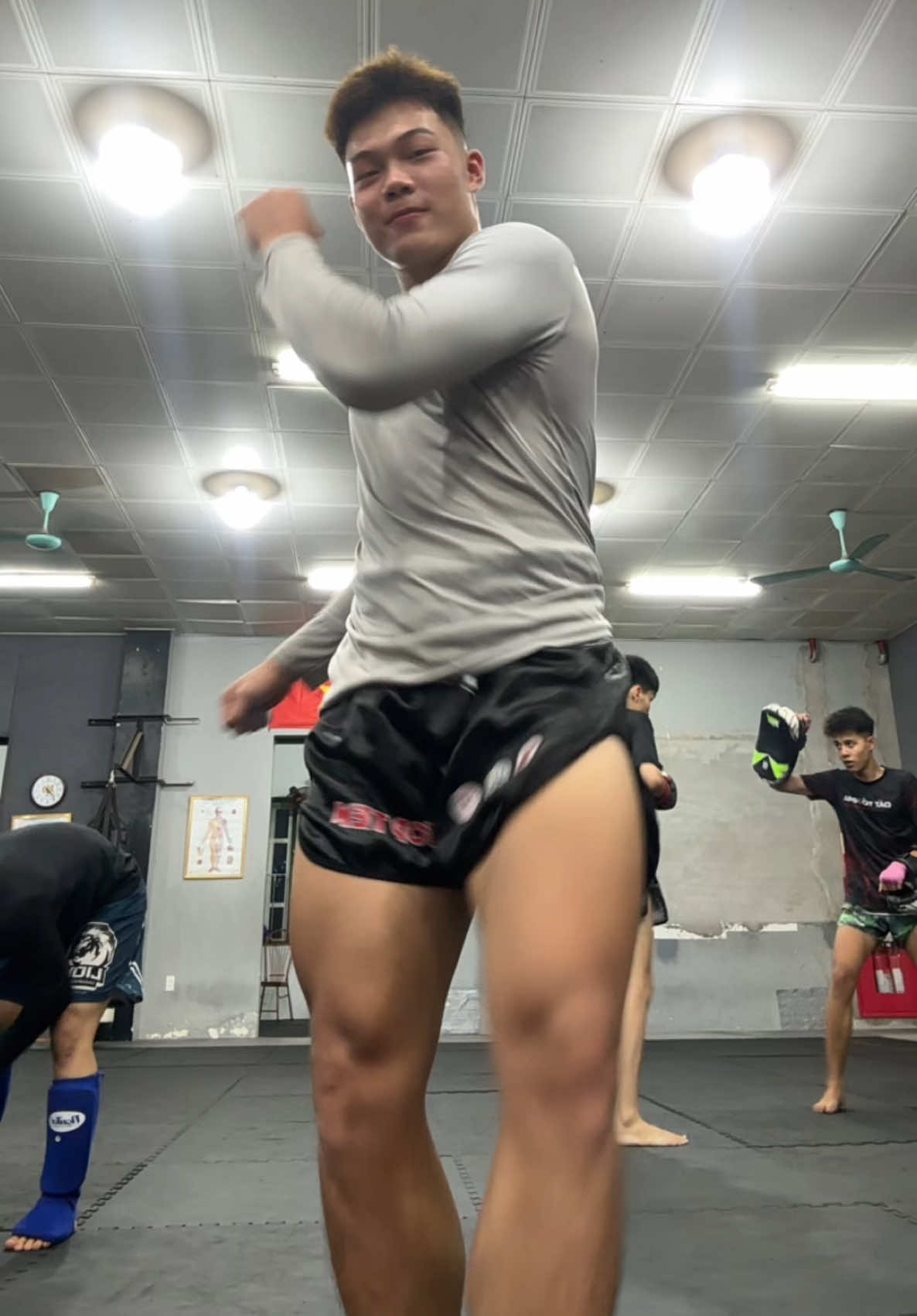 Cuối giờ làm tí văn nghệ 🕺🏻 🇧🇷 #xuhuong #mma #muaythai #kickboxing #brazil 