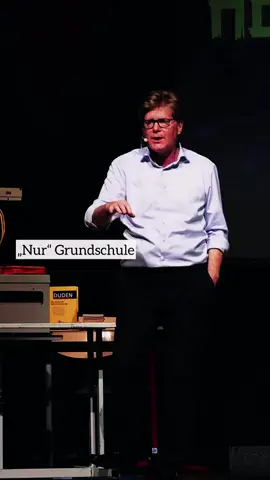 Herr Schröder über die schlimmste Klasse aller Zeiten 😂#herrschröder #schule #lehrer #unterricht #schüler