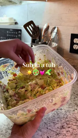 Sub in a tub ☀️🥗💓🥒 Ingredients: - Lettuce  - Turkey - Pepperoni  - Provolone cheese - Onion - Banana peppers  - Pickles - Mayo - Dijon mustard - Dash of banana pepper juice - Drizzle of original submarine oil -Salt, pepper, Italian seasoning  -Shake it all up and enjoy with your favorite kettle chips!   #EasyRecipe #summerrecipes #subinatub #easysnacks #summersnack 