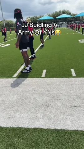 yes crazy😭 #foryoupage #miami #jeremiahsmith #footballtiktok #footballcamp 
