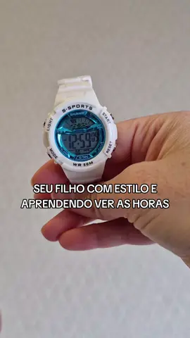 Incentivar o desenvolvimento da criança pode começar como uma brincadeira. Meu filho amou aprender as horas de 00 a 23 horas com esse relógio.  Se ainda tiver na promoção vai estar no carrinho laranja  #relógios #infantil #desenvolvimentoinfantil 