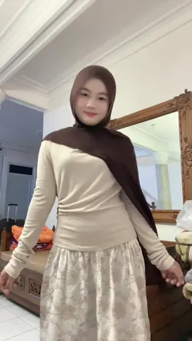 aduhhh lagunyaa😩