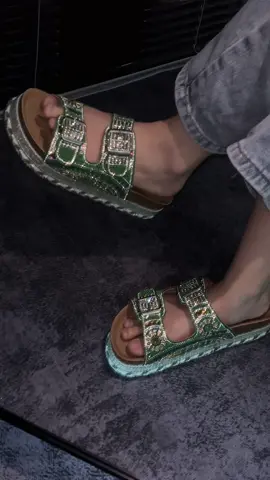 Comfortable Flat Sandals for Summer 🔥🔥🔥 #TikTokShopMothersDay#tiktokshopblackfriday #DealsForYouDays#tiktokshopmemorialday#SummerVibes