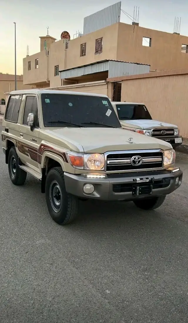 راحو بغزال المواده ياذي بحسنه بدوني يا اهل الهواء عذبوني ماشوف مثل اناس مثله من حيث شافت عيوني يااهل الهواء عذبوني #ابوعسكر🎼🎤_مارب_صنعاء_الجوف_شبوة #مجرد________ذووووووق🎶🎵💞 #متابعه_ولايك_واكسبلور_فضلا_ليس_امر 