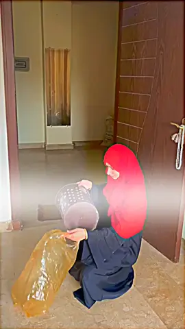 Ap Log Bhi Aesy Try Karna😂✌️ #ayeshaumair #a_u #trending #tiktok #foryou #viral #fyp #husbandwife #funny #auona #umair 