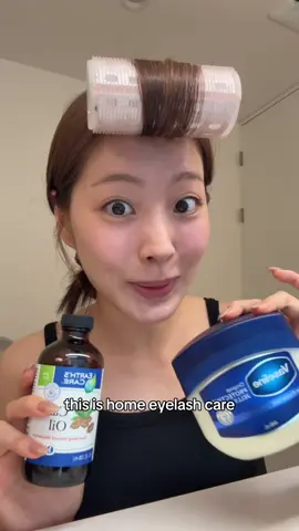 Home DIY Eyelash Care 👁️👁️ many people asked me this so I’m back with new tutorial 🤩🤩🤩 do this for a month and you will see the difference 💟💟 #eyelashes #eyelash #eyelashtutorial #castoroil #vaseline 
