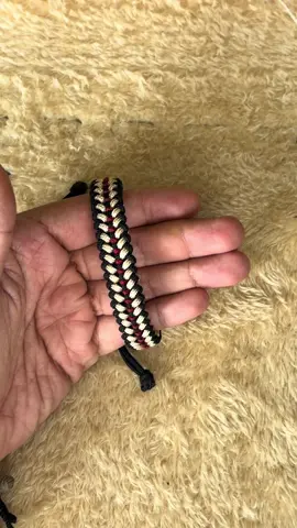 Ventas al por mayor y menor 🪢🧵 #pulseras #tejido #fyp #MacraméPerú 