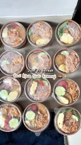 Jumat berkah pertama tinggal di rusun❤️ Indahnya berbagi, berkahnya menanti. 🍱  Jumat Mubarak!💕  ⁠#JumatBerkah #idemasak #MasakanRumahan #JumatMubarak⁠