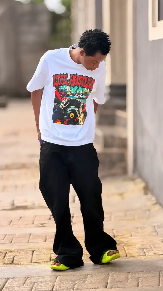 @V i C t O r 🤠🩵 