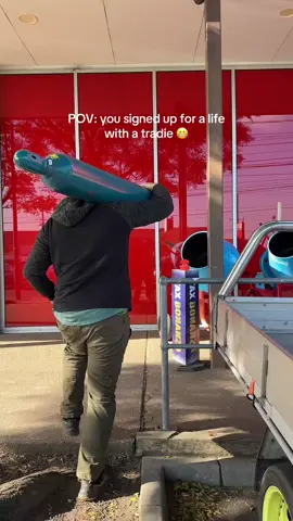 this is an apology to all the Sephora boyfriends! 😬😅 #couples #tradiesoftiktok #tradielife #couplegoals #couplescomedy 