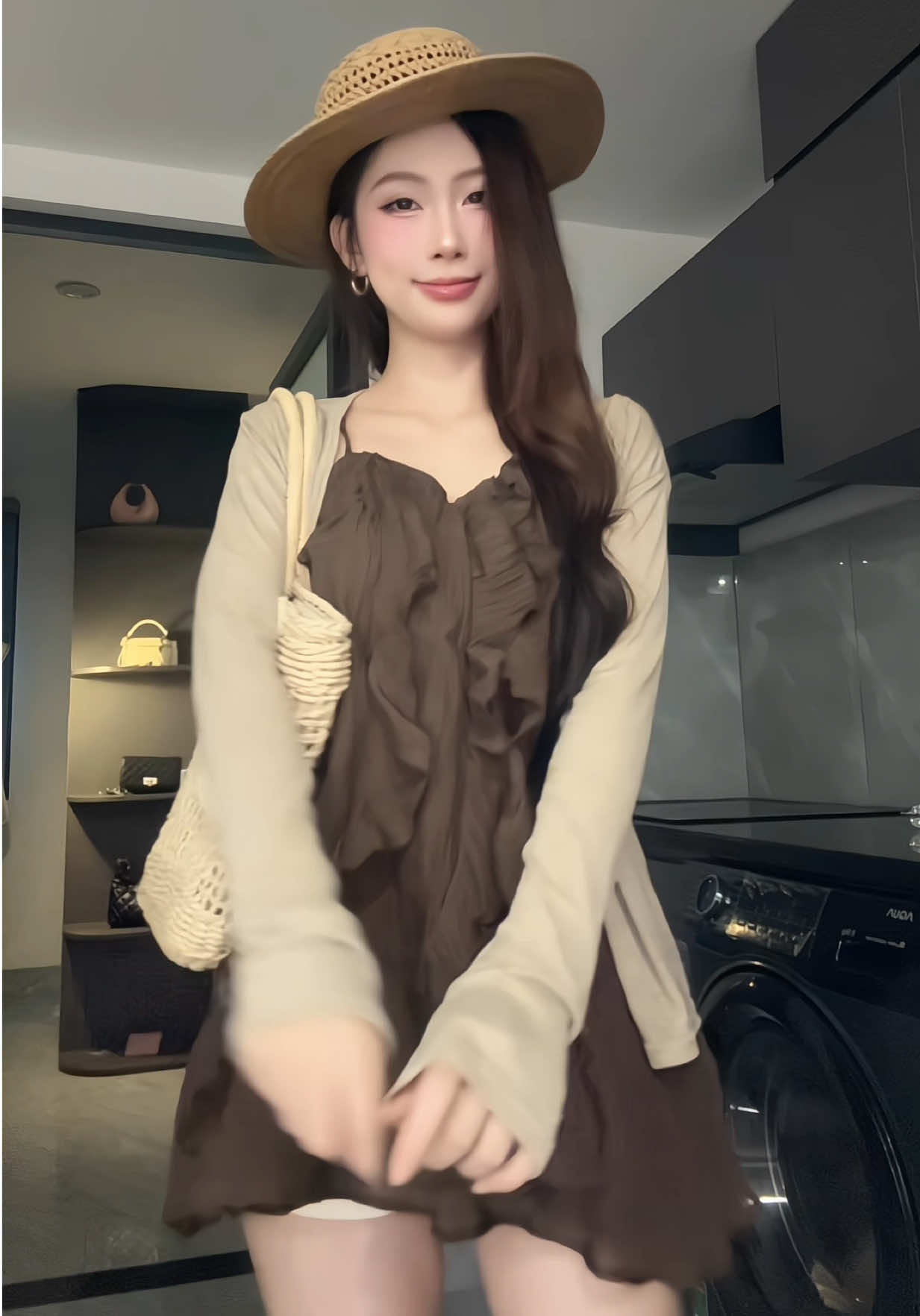 Khoác mỏng cho mí mom đi biển #aokhoac #hangtranie #aokhoacmong 