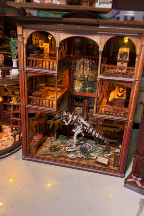 🔥Hidden Dinosaur Museum DIY Book Nook #BookNook #DIYBookNook #DinosaurDecor #MiniatureModel #3DPuzzle     