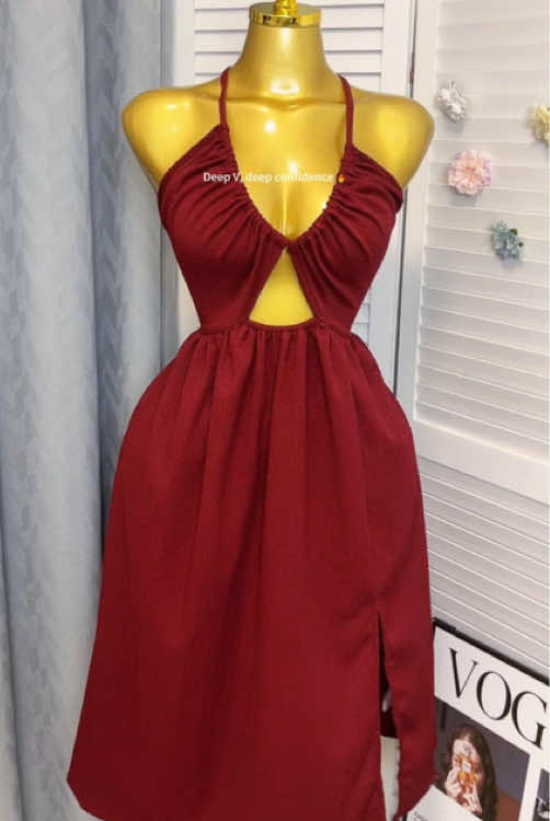 ☀️Lessfabric,moresummerattitude.ThiscutoutV-neckspaghettistrapdressisbreathable,sexy,andperfectforeffortlessstatementlooksfrombeachtonightout.👗✨#TikTokMadeMeBuyIt#OOTD#WomensFashion#FashionTikTok#HotGirlSummer
