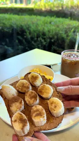 good morning ☀️  #corporatelife #morningroutine #breakfast #coffee #latte 