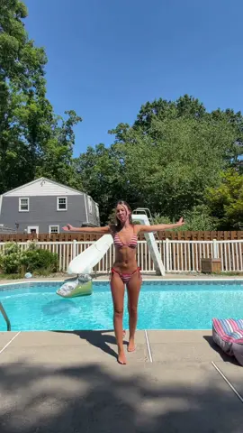 Oh to be by the pool all day in this cute bikini
