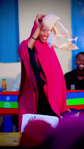 Bakhtiyaa nasiib Ardayda ay ugu talo galeen moallimiintooda iyo marti sharafta xafladooda. #raxweynimo🇦🇿🇦🇿💪❤ #somali #foryoupageofficial #Graduation #huddur 