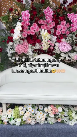 Cuma satu jutaan, lebar 4m tinggi 2,7, ini masih sampel belum maksimal pengerjaannya😁🙏🏻 masih 80% #vians_decor #lamaransederhana #ngunduhmantu #tulungagung #decorengagement 