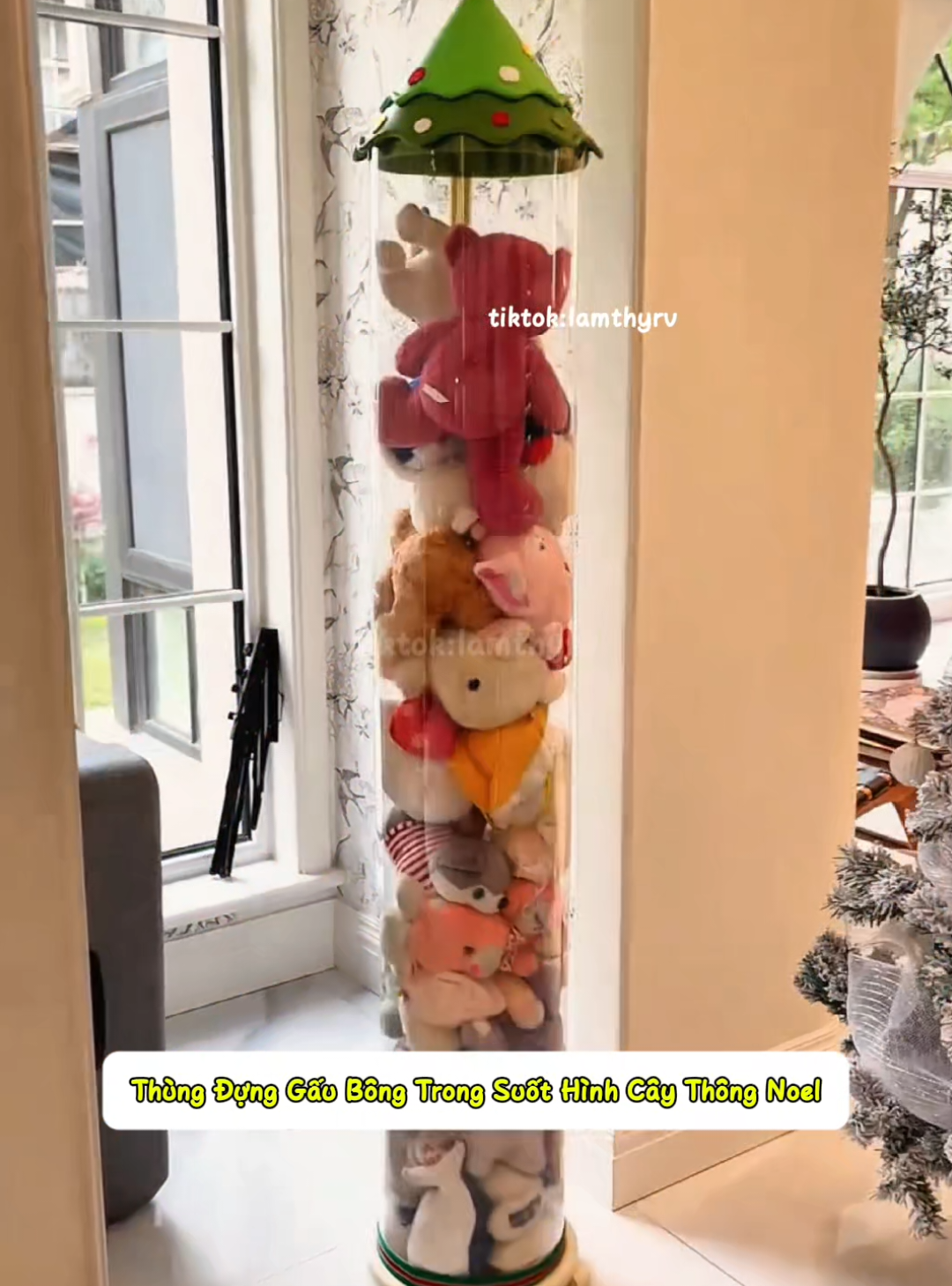 Hộp trong suốt đựng gấu bông hình cây thông có bánh xe #hopdunggaubongtrongsuot #lamthyrv #viral 