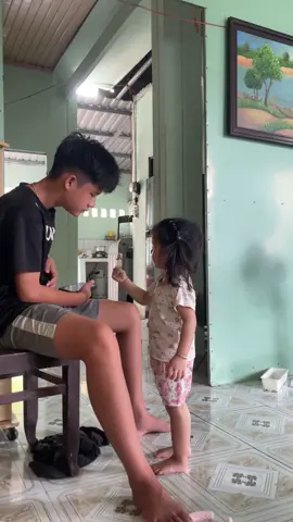 Có khi cũng thương nhau lắm
