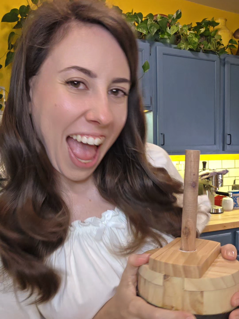LIVE NOW! Back to my roots 🧈🧈🧈 #churningbutter  #butter #butterchurning #vintage #live 