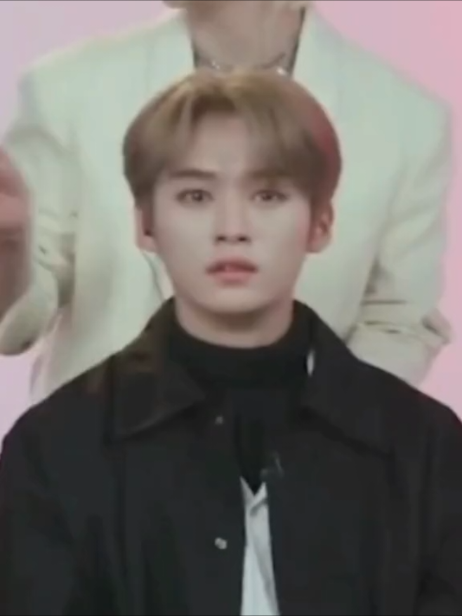 tadinho dele 😢🤏 #leeknow #straykids #kpop #sad #ti̇ktok 