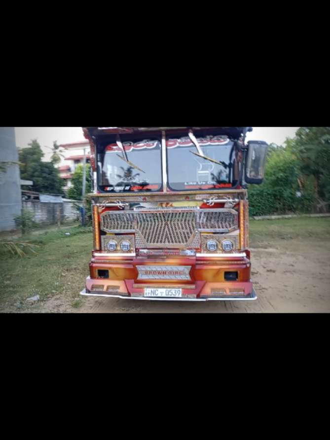 Luminous කෙල්ලගේ අලුත්ම පෙනුම #dumburu_lamissi #leyland  #bus #viral #newupdate 