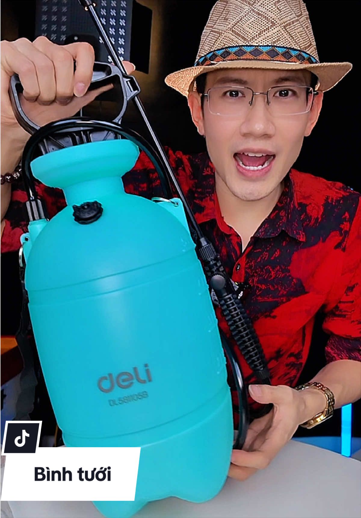 Bình tưới cây deli phun sương