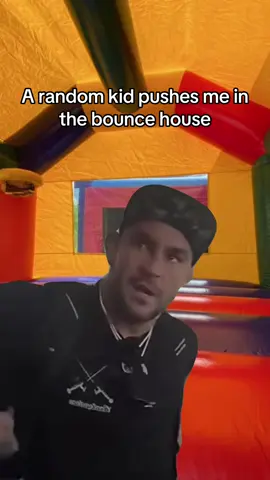 #Meme #MemeCut Dustin bro🥹 #UFC #dustinpoirier @UFC #bouncehouse