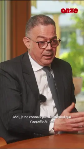 « Moi, je ne connais pas d’Espagnol qui s’appelle Jamel. » 🤫🇲🇦 Le choix de Lamine Yamal de jouer pour la Roja plutôt que pour le Maroc a fait couler beaucoup d'encre. Dans notre nouveau documentaire, Fouzi Lekjaa brise le silence et livre ses vérités sans filtre sur la pépite du Barça. Découvrez « Inside : L’essor du football marocain », notre grand format exclusif de 45 minutes au cœur d'une révolution totale. 🚨 IL EST EN LIGNE ! 👉 Foncez dès maintenant sur notre chaîne YouTube ! (Lien direct en bio 🔗) #Maroc #LionsDeAtlas #FootballTiktok #LamineYamal #Yamal