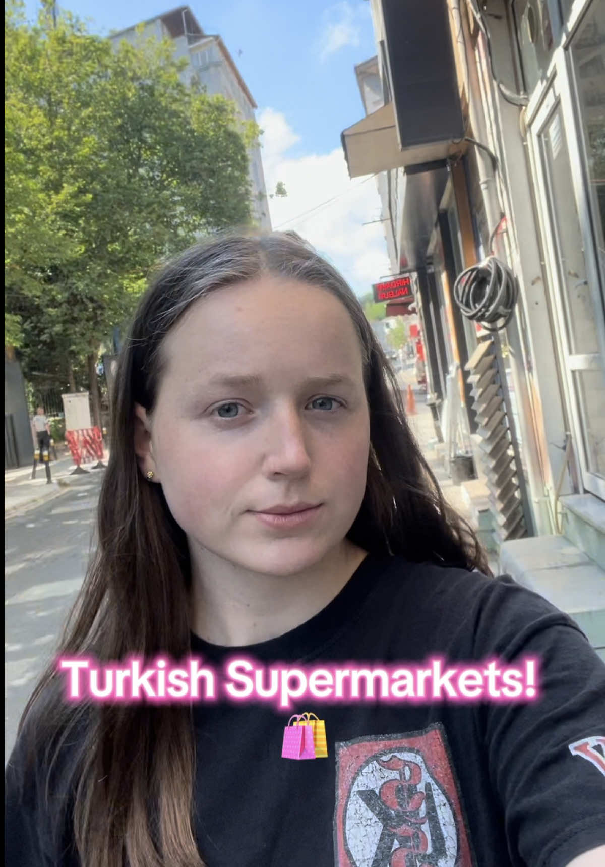 Fresh bread and an abundance of ice creams!! Shopping in Turkey was fun 🤗  #girltruckdriver #truck #turkey 
