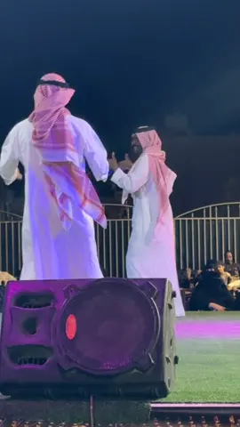 ههههههههههههههههههههههههههههههههههههههههههههههههههههههههههههههههه ! #اكسبلور #رقص #تنكس #الشعب_الصيني_ماله_حل😂😂 #فله_ضحك_وناسه 