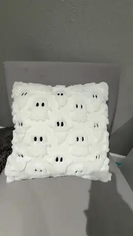 Snagged the viral ghost pillows early so I didn’t miss out #halloweeninjuly #halloween #ghost
