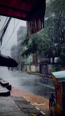 Rain makes everything beautiful.. 🤍 #rain #rainvideo #rainyday #rainyvibes  #viral