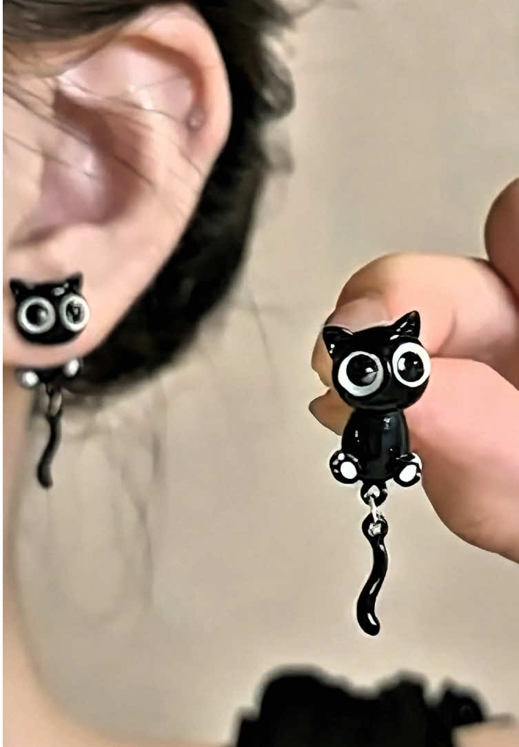 The more you wear them, the more you like them.#earrings #accessories #jewelry #fashioninspo #tiktokshop 