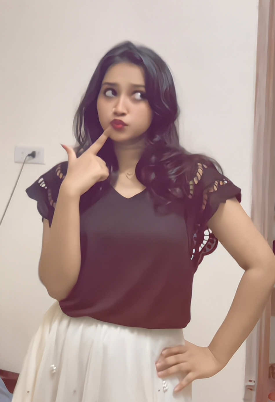আমার নাম বেচে যদি তুমি ভাত পাও, তাহলে আমিও চাই তুমি ভাত খাও, আমার নাম বেচেই খাও। তাও খেয়ে ভালো থাকো প্লিজ না খেয়ে থাইকো না 🥹🫶