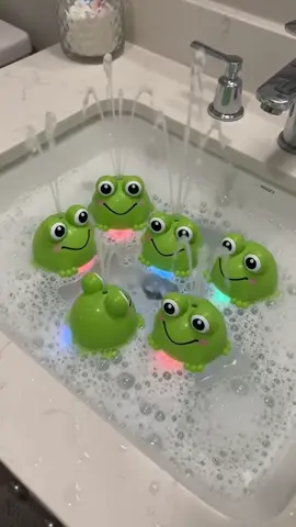 cute cute cute#fyp #watertoys #bath #tiktokshopstockup 
