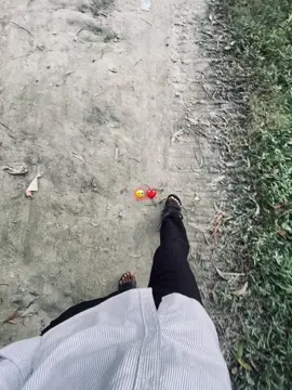 যেই যে হারালাম আর এখনো খুঁজে পাই নাই 😅💔//Maksudnya 