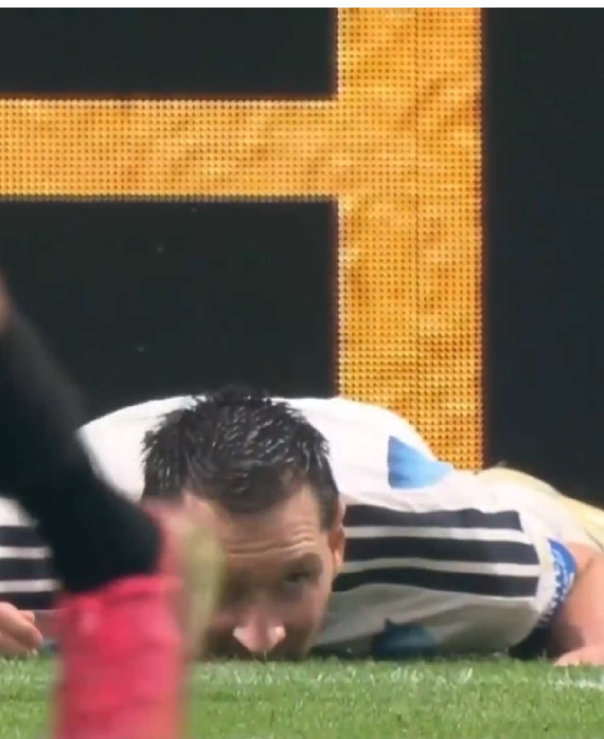 Anh tôi thích biến những cái dễ thành khó và ngược lại. Hãy gọi tên Messi #FootballTikTok #sportsontiktok #argentina #messi #viral  