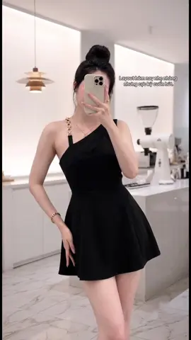 Layout hôm nay nhẹ nhàng nhưng cực kỳ cuốn hút.#thoitrangnu #vayxinh #doxinhmoingay #xuhuong #tiktokviral 