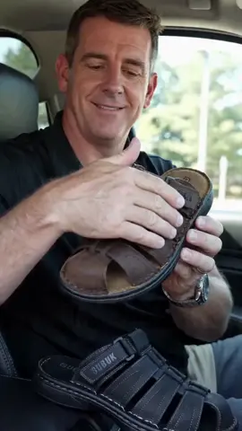 Men's First Layer Cowhide Slip-On Leather Sandals, Adjustable Velcro, Arch Support, Casual Shoes for Indoor and Outdoor Use #shoesforhim #sportyslides #softsandals #sandalshoes #slipresistantcrocs #breathableslipons #birkenstockrecoveryslides #sportssandals #uggcozyslippers #softfootbedsandals