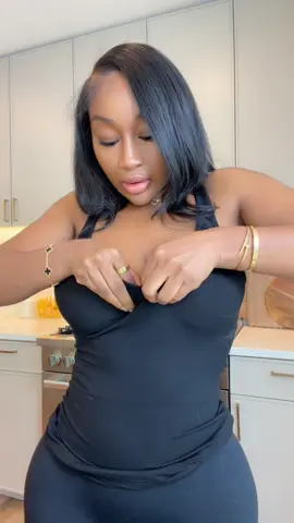 PUFF Adhesive Bra PUFF Push Up Sticky Bra #stickybra #puffstickybra #pushupstickybra 