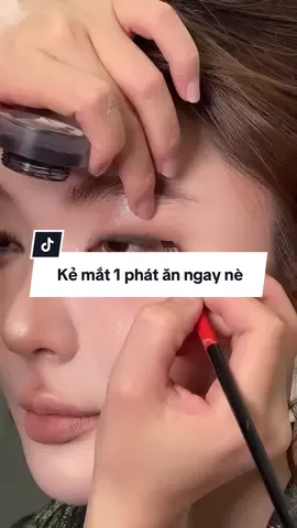 Vì các bạn mê kẻ mắt nên tui chiều các bạn đấy. Kẻ 1 phát ăn ngay nhée ^^ #kemat #makeup #makeuptutorial #lamdepmoingay #goclamdep 