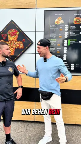 Live! 🔥 XXL Shaurma Ukraine (Döner Kebab) Challenge 😳 2,5 KG SHAURMA 🌯 | LIVE Heute teste ich den aktuell viralsten Imbiss Deutschlands. 🌯 2,5 Kilogramm XXL-Shaurma  Dazu eine hauseigene challenge in 30min mit 50€ Preisgeld! Das ganze im viralen @Shawarma Mülheime 🇺🇦  💬 Schafft das wirklich niemand alleine? #bigm #challenge #schawarma #shawarma #kebab 