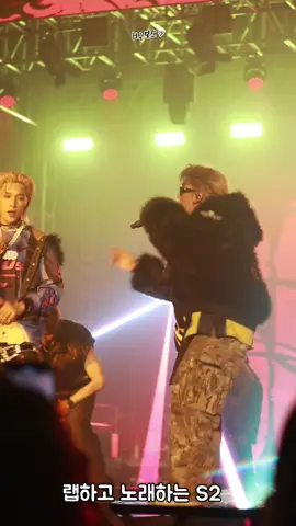 SOS-S2 (and...B2) 노래,랩 담당: S2 @Noeul  춤,신남,카메라발차기 담당: B2 @BOSS.CKM  #BOSSCKMStormChaserConcert #BOSSCKM #ShawtyBoss #bosschaikamon 