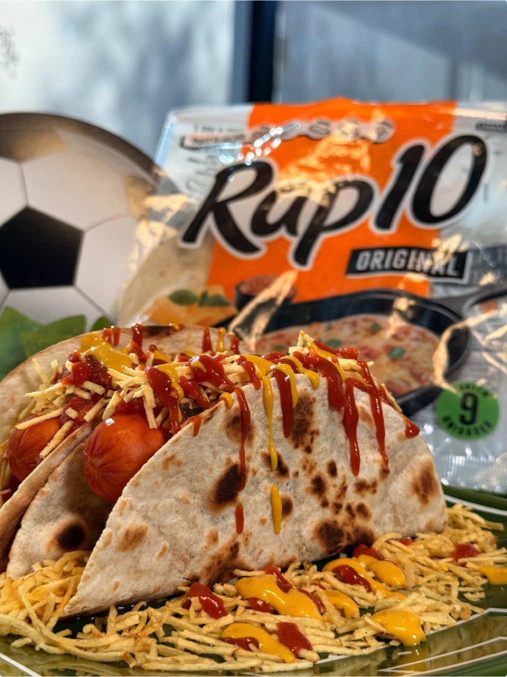Em homenagem aos donos da casa nesta Copa, o clássico americano ganhou uma versão com Rap10 que você talvez nunca tenha pensado em experimentar: prática, deliciosa e perfeita para dar um toque diferente ao tradicional. Mas e aí, a pergunta que não quer calar: com purê ou sem purê? Deu vontade? Com Rap10 Dá pra fazer.