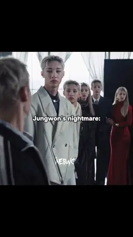 Jungwon with his BangChanaphobia😂 #jungwon #bangchan #enhypen #straykids #fyp 