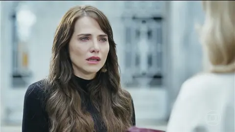 Adriana não abaixou a cabeça! Isso aí! #QuemAmaCuida 