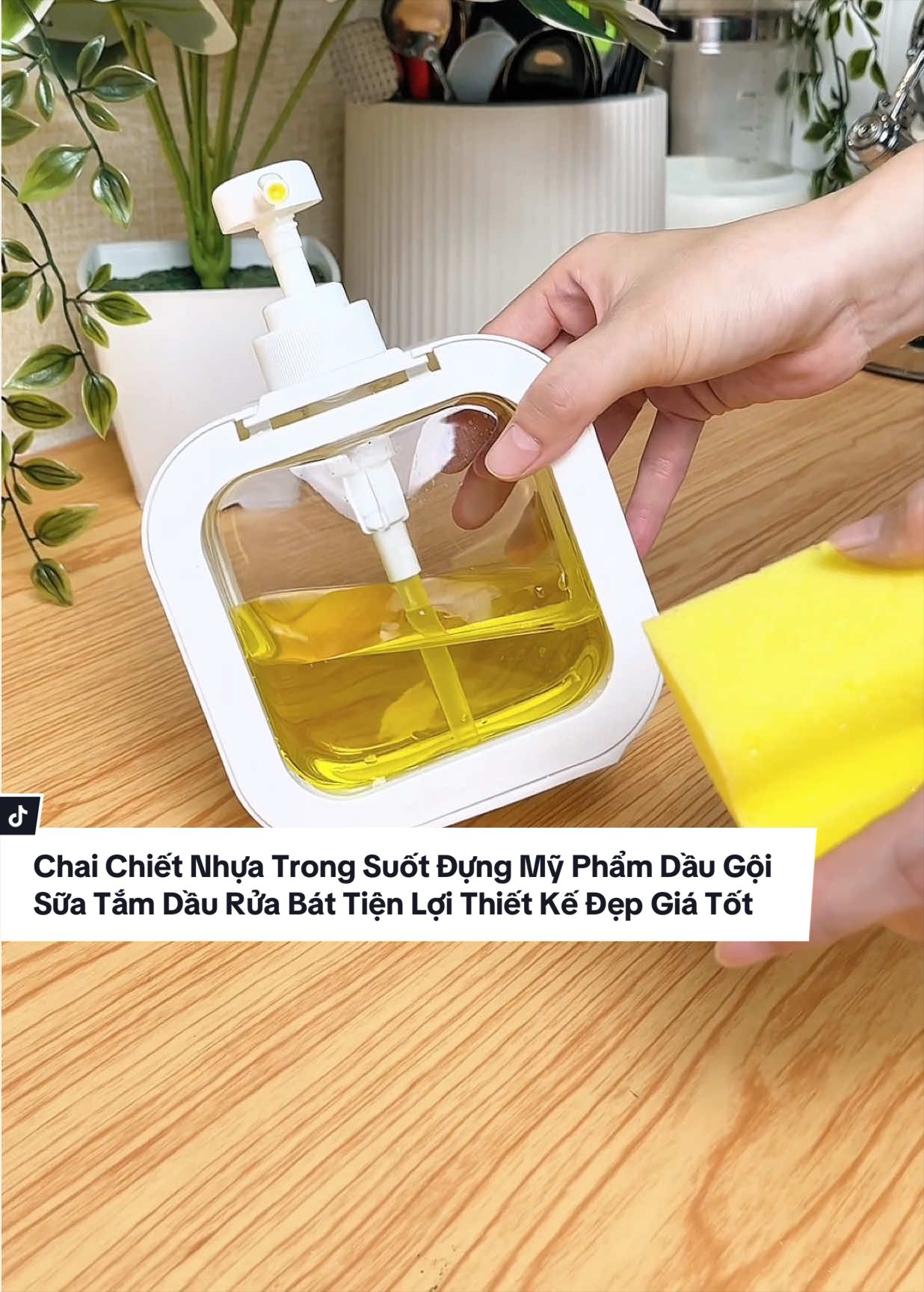 Chai Chiết Nhựa Trong Suốt Đựng Mỹ Phẩm Dầu Gội Sữa Tắm Dầu Rửa Bát Tiện Lợi Dung Tích 300 500ml Nút Nhấn Trơn Mượt Dễ Sử Dụng Thiết Kế Đẹp Giá Tốt #thuplastic #chaichietmypham #chaichietsuatam #chaichietdaugoi #chainhua 